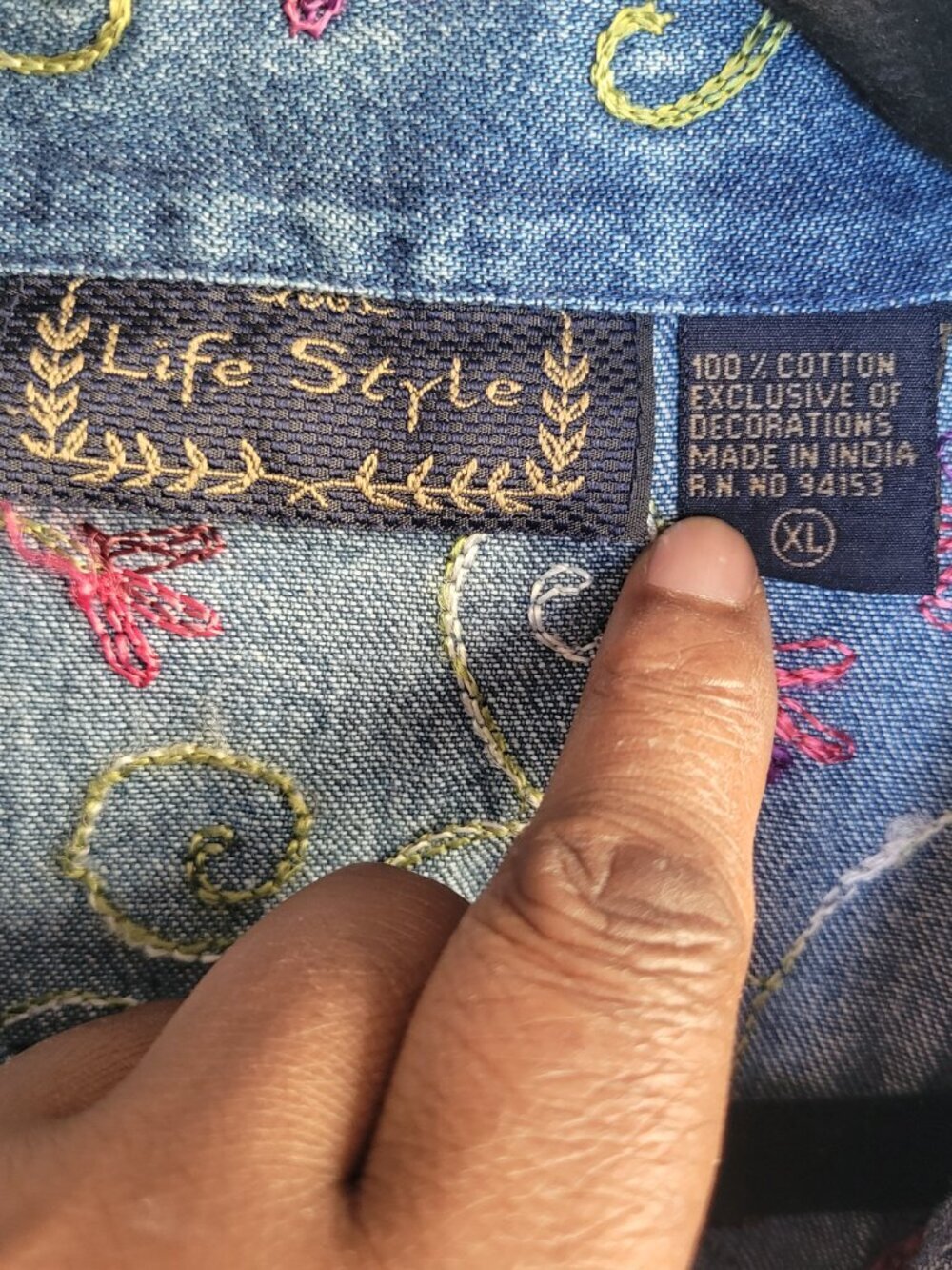 NWOT Your Life Style Embroidered Denim Jacket | Boho Floral Vine Design | Women' - Picture 4 of 16